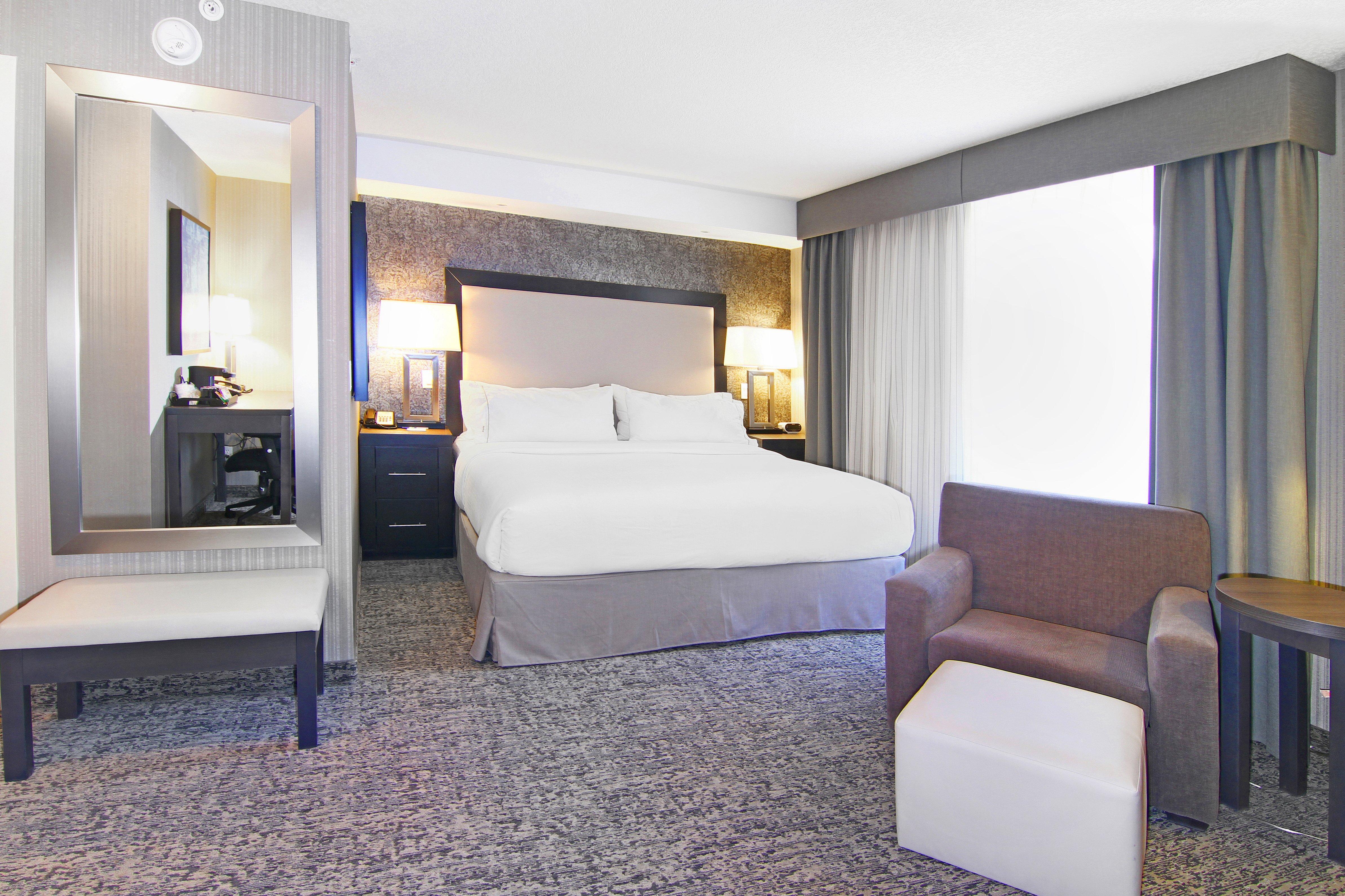 Holiday Inn Express And Suites Calgary By Ihg Екстериор снимка